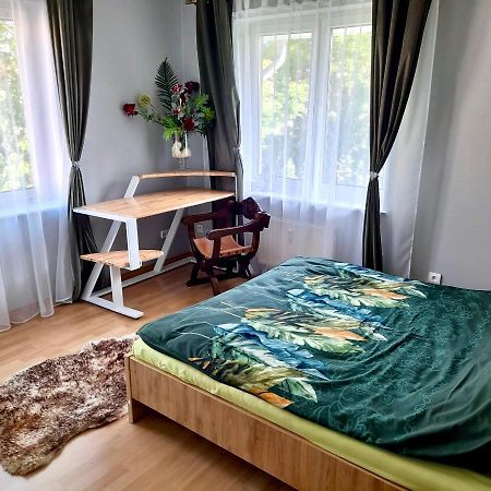 Apartament Deluxe Jelenia Gora Ngoại thất bức ảnh